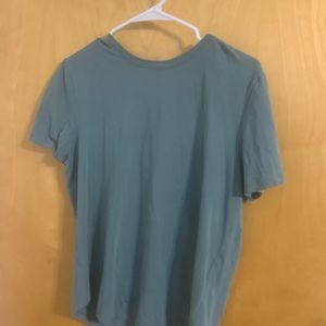 Lululemon size 8 women’s shirt-tidewater teal